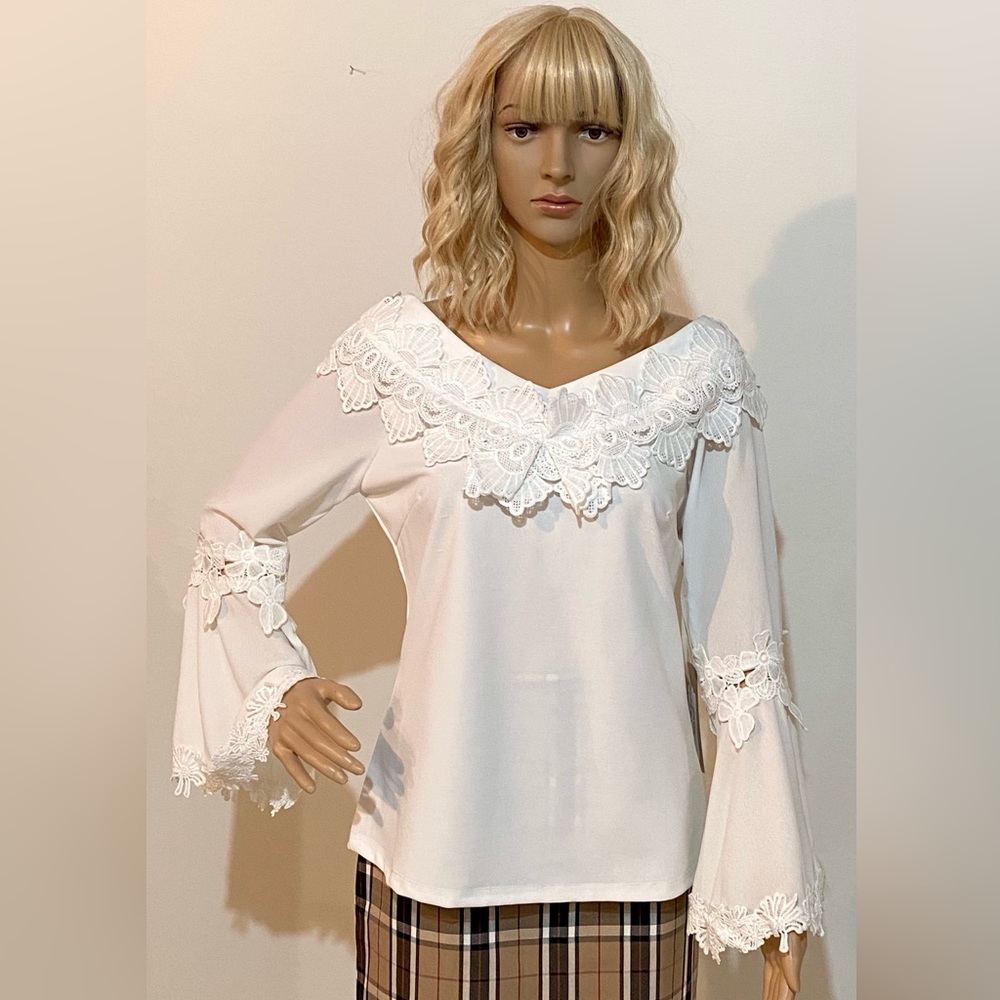Beautiful Fashion Concepts Blouse  NWT